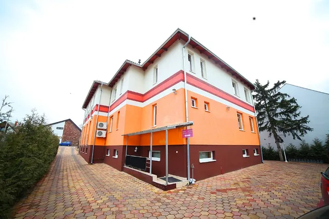 Riviéra Apartmanház