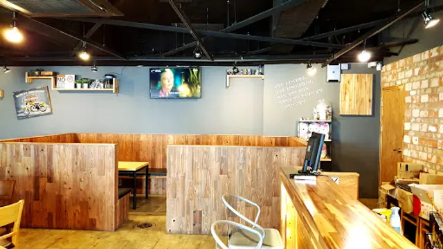 카페 아지트 B43