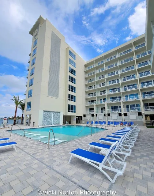 ChartHouse Clearwater Beach Marina Hotel