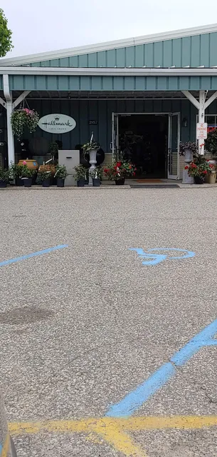 Edgewater Home & Garden