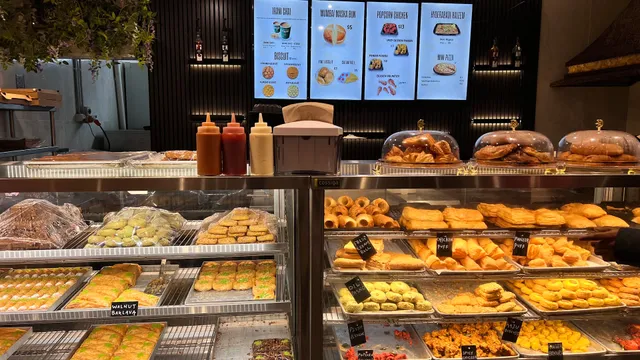 Paradise Cafe and Bakery