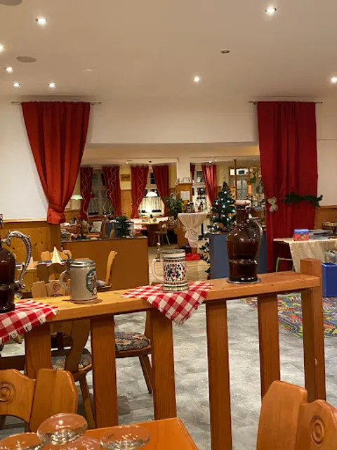 Silva Nigra Restaurant und Appartment