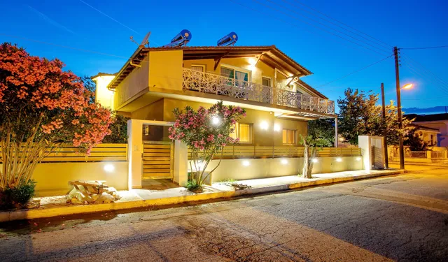 Lazy Lizzard boutique rooms