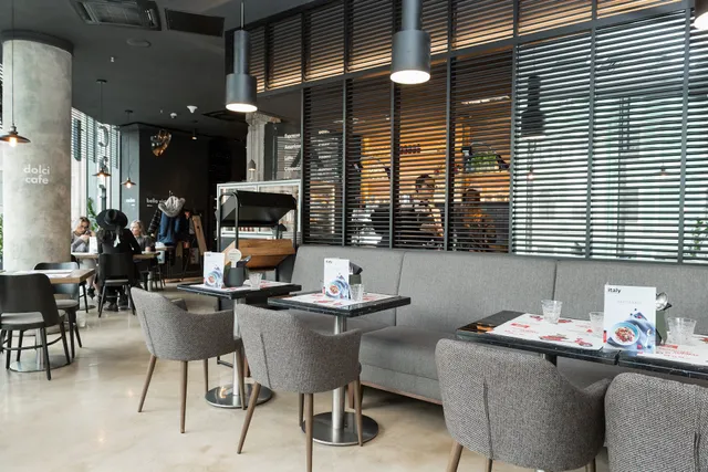 Dolci Cafe
