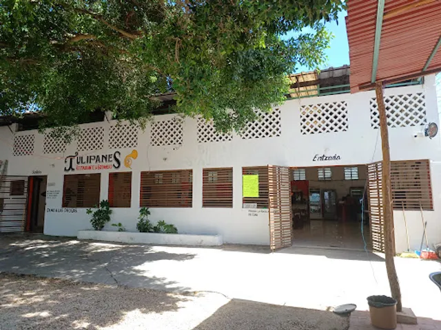 Restaurante los tulipanes