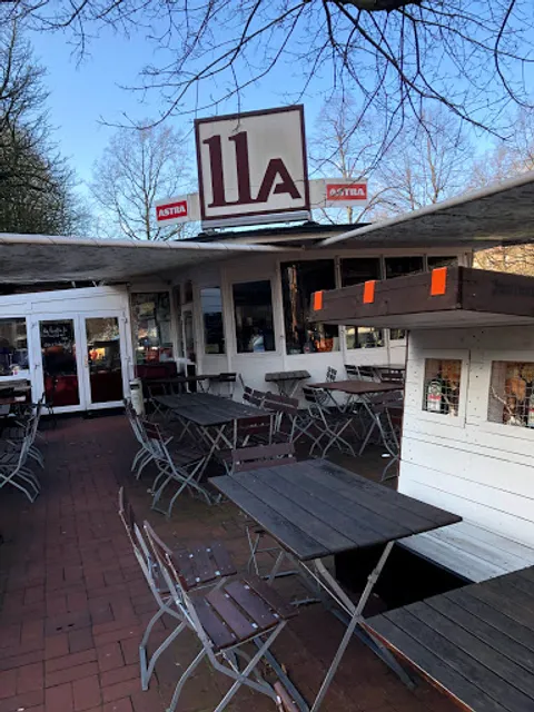 11A – Küche mit Garten