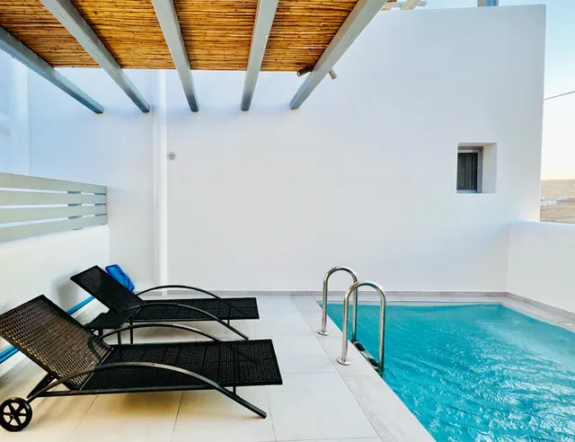 Hosting Moments Private Pool Holiday Home