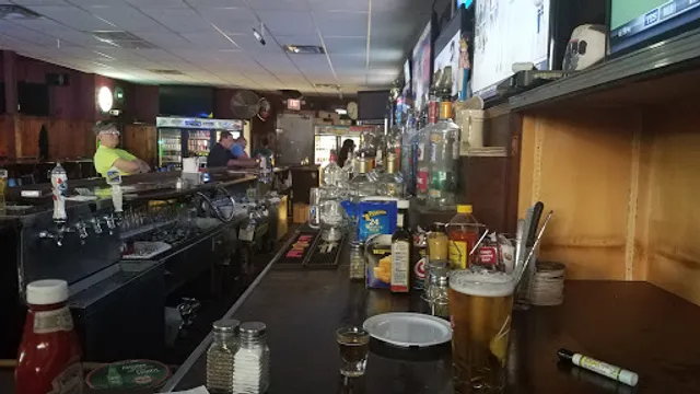 Rocky's Bar & Grill