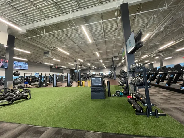 TruFit Athletic Clubs - University Dr