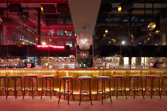 Walrus Pub & Beer Hall