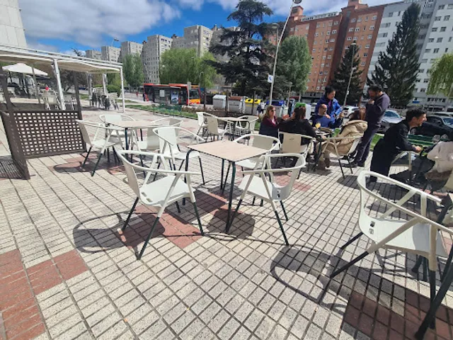 Pizzería la Competencia