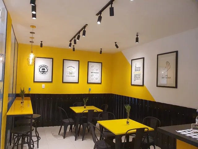 Dio Santo Hamburgueria e Trattoria