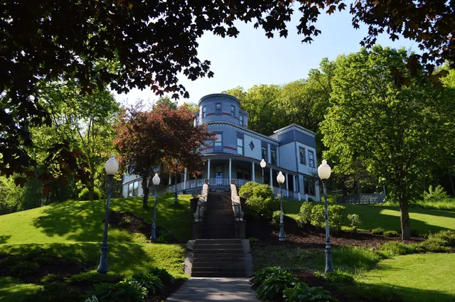 Mont Rest Bed & Breakfast