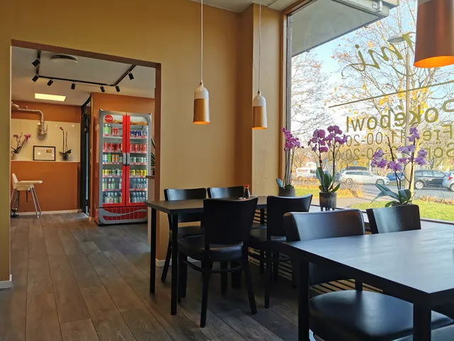 Umami Sushi Täby Kyrkby