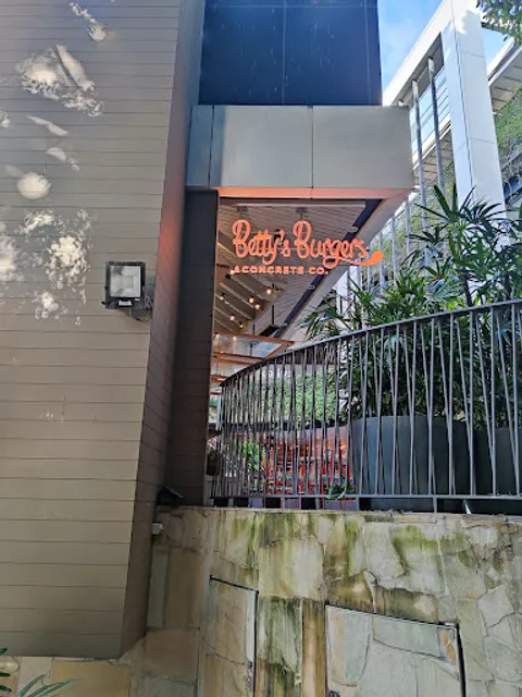 Betty's Burgers
