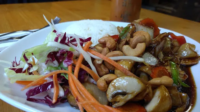 Khun Mae - Thai food