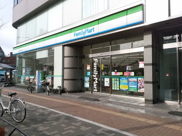 FamilyMart Toshima Takamatsu 1-chome
