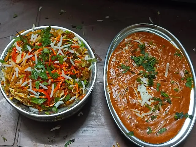 Madhav Restaurant & Banqet