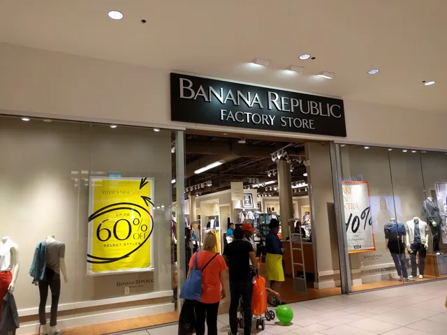 Banana Republic Factory Store