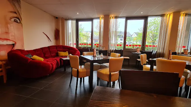 Bäckerei und Café "Zuruf"