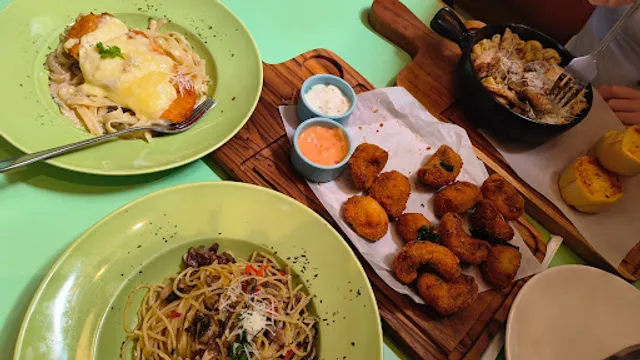 Nanny's Pavillon La Riviera PIK 2