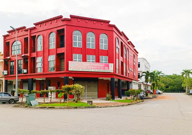 HOSTEL SRIAMERA ROOMSTAY - AIRPORT TRANSIT