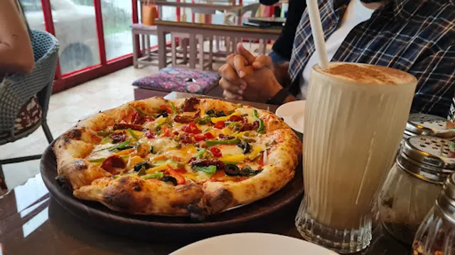 Dochi - Village Pizzeria & Coffee House - Kasauli