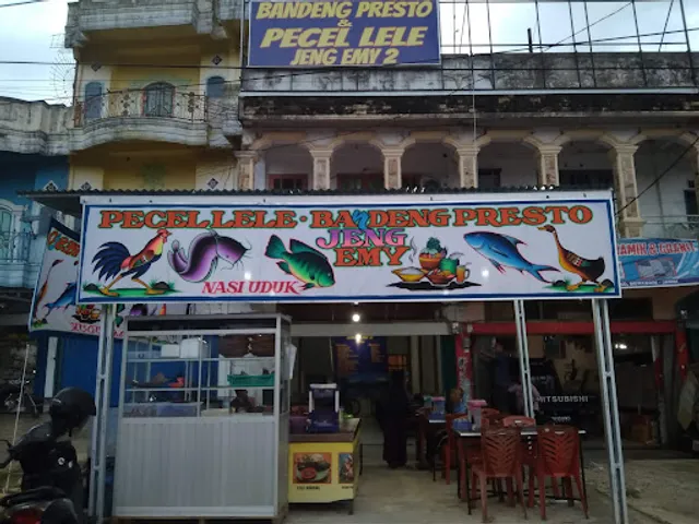 PECEL LELE & BANDENG FRESTO JENG EMY