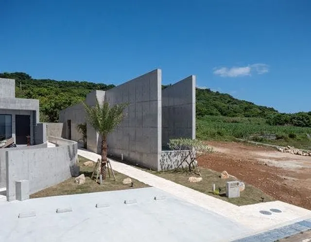 LECEB SESOKO VILLA seaside