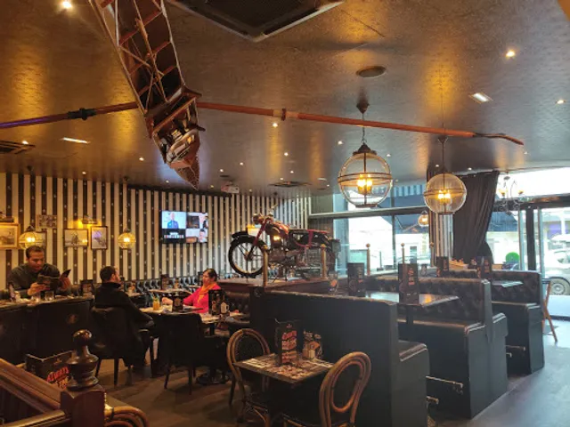 Au Bureau - Pub et Brasserie