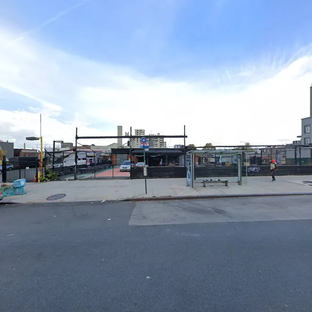 Backyard Bar & Billiards