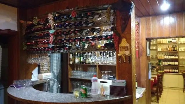 Restaurante Március