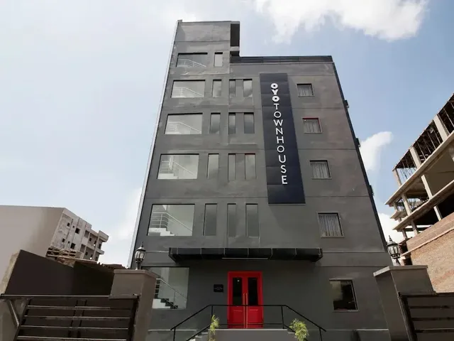 OYO Townhouse 123 White Ridge Kondapur