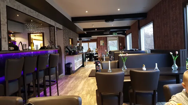 Ale's Neighborhood Restaurant