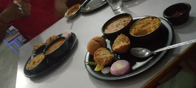 Khana Khazana Restaurant