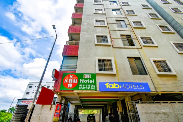 FabExpress SRH - Hotel in Hinjewadi, Pune