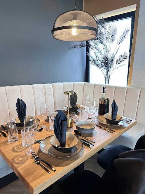 BaTu Cuisine & Sushi Bar