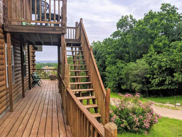 Whitetail River Lodge