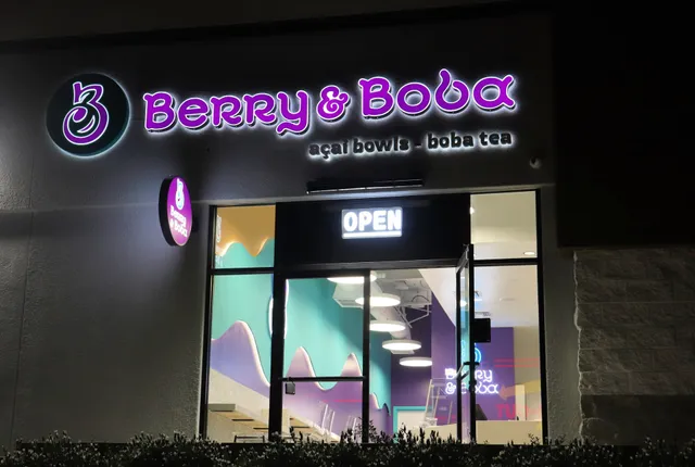 Berry and Boba - Açaí Bowls, Boba Tea