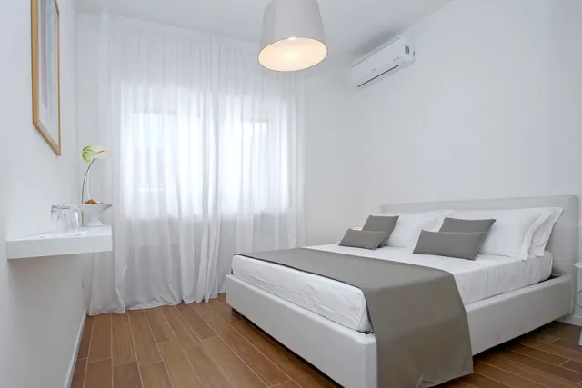 Golden Apartments - STARHOST