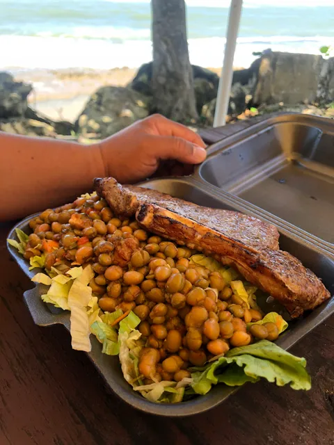 Fogata Beach Food Trailer & Grill