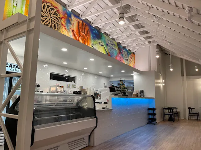 Da Vinci's Coffeehouse and Gelateria Central