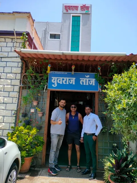 Hotel Yuvraj Lodge