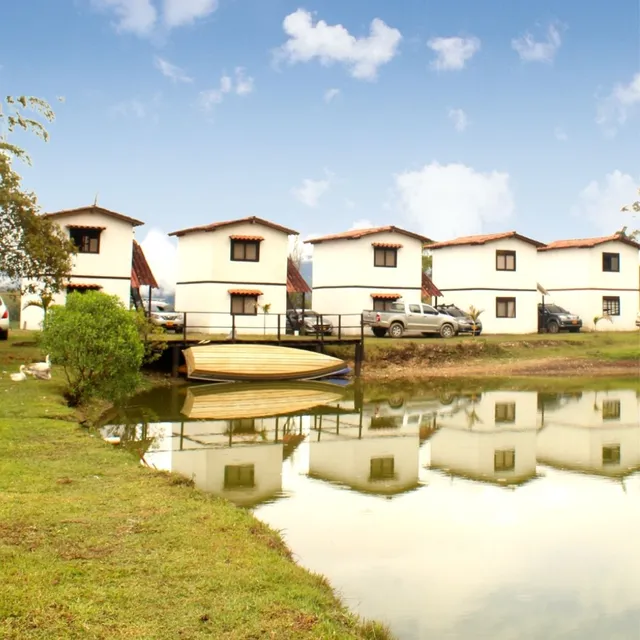 HOTEL CAMPESTRE ENTRE CERROS