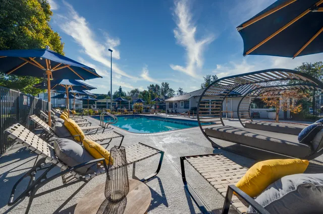 Diamond Hillside Apartments