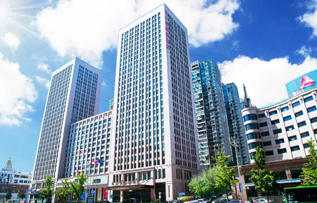 Yifeng Harbour Hotel （East Gate）