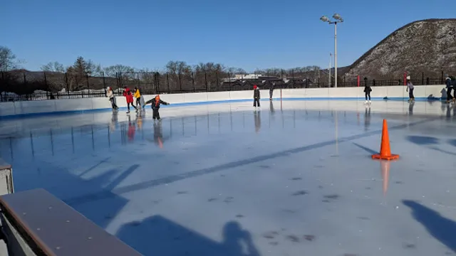 Bear Mountain Ice Rink