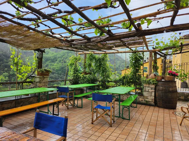 Farm Waiting for the Sun