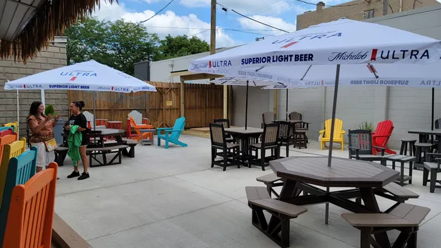 The New Rainbow Bar & Grill