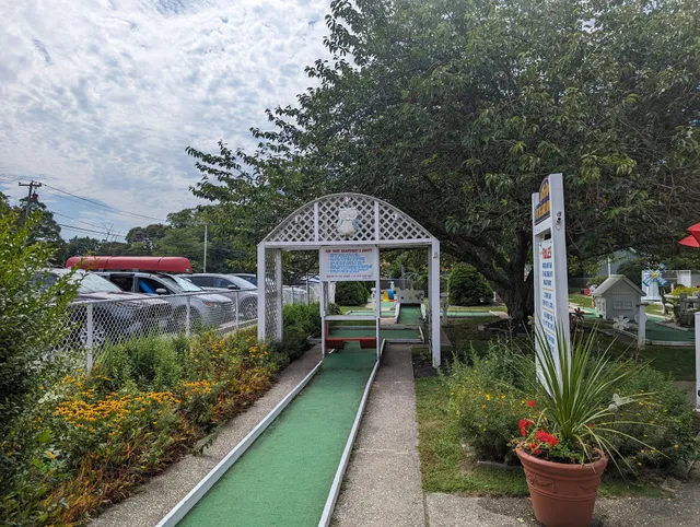 Tick Tock Miniature Golf